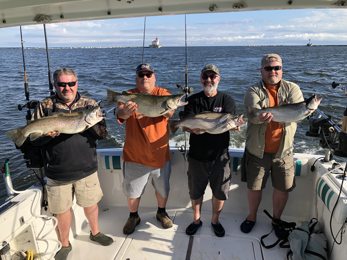 Lake-Ontario-Fishing-Charter