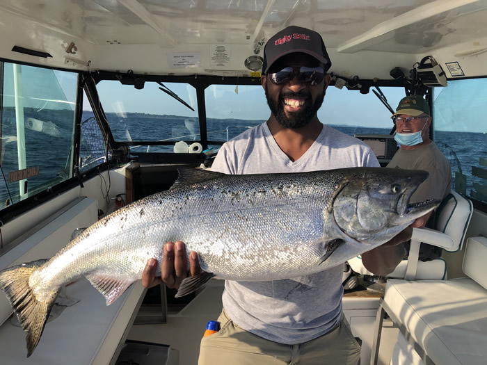 Lake-Ontario-Fishing-Charter